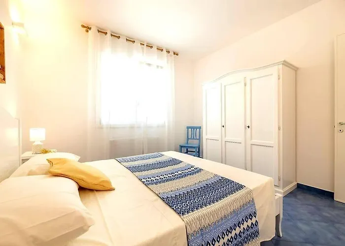 Hébergement de vacances Belvedere A *